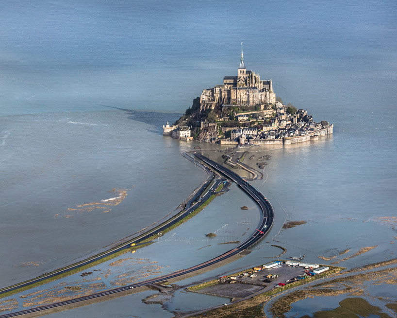 dietmar feichtinger architectes mont saint-michel jetty designboom