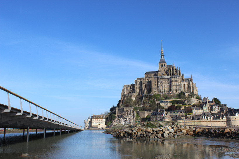 dietmar feichtinger architectes mont saint-michel jetty designboom