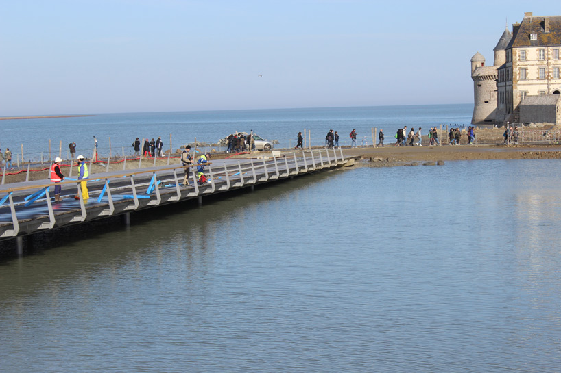 dietmar feichtinger architectes mont saint-michel jetty designboom