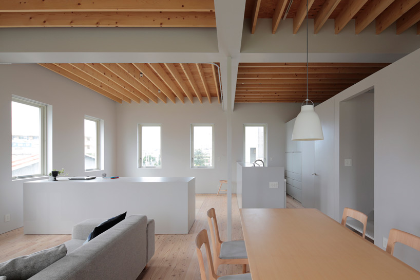 rhythmdesign house in tomigusuku designboom
