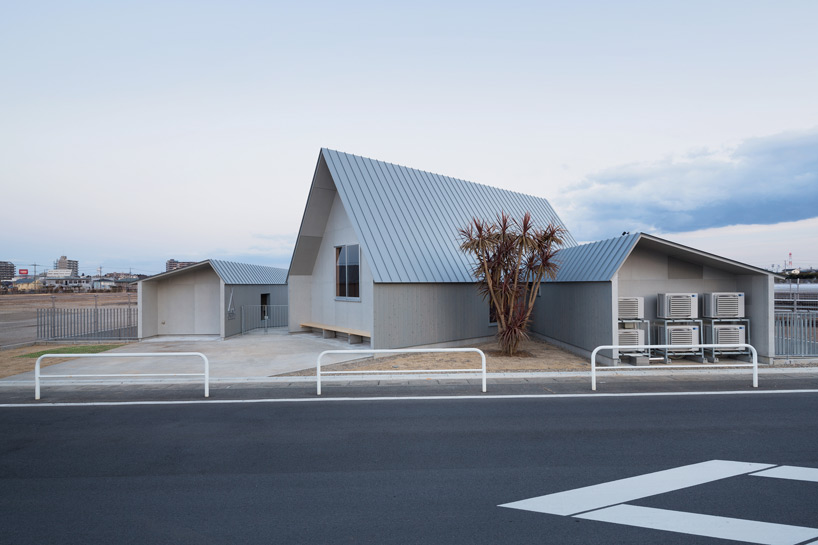 ryuji fujimura architects facility for ecology education tokyo japan designboom