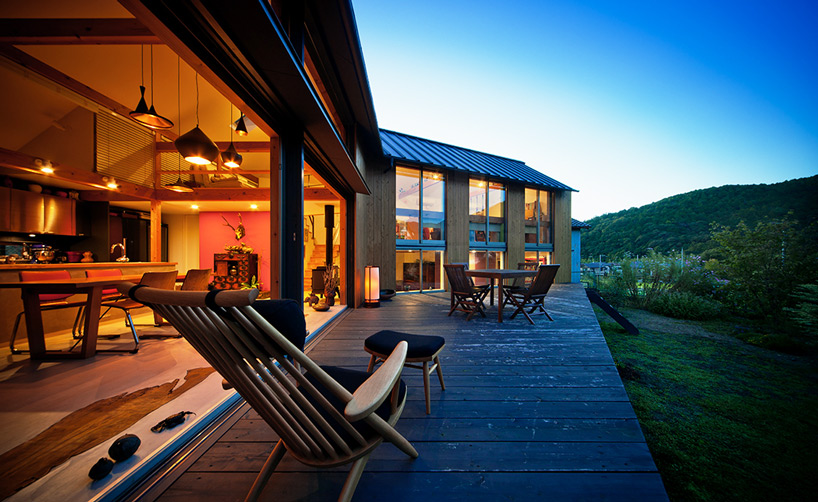 uzu architects cross house designboom