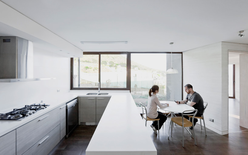 LAND arquitectos catch the views house zapallar chile designboom