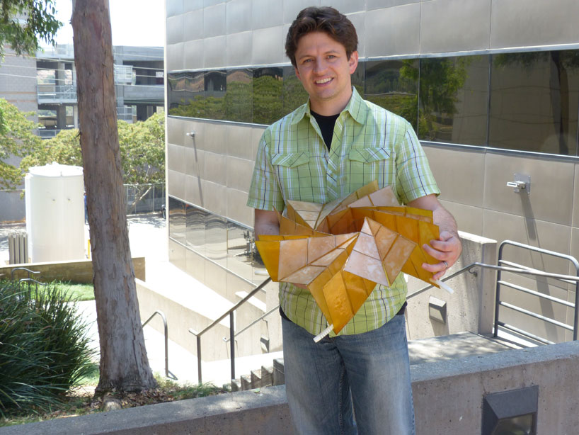 NASA-solar-panel-origami-designboom03