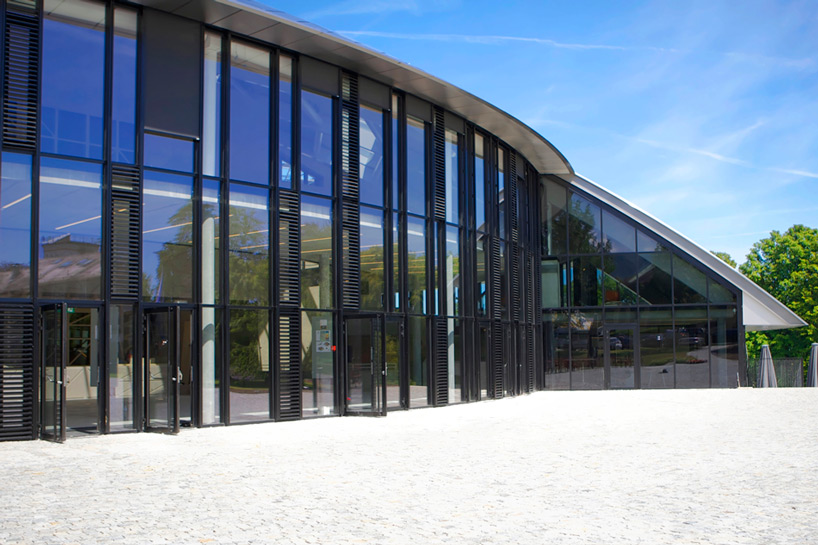 bernard tschumi architects carnal hall le rosey designboom