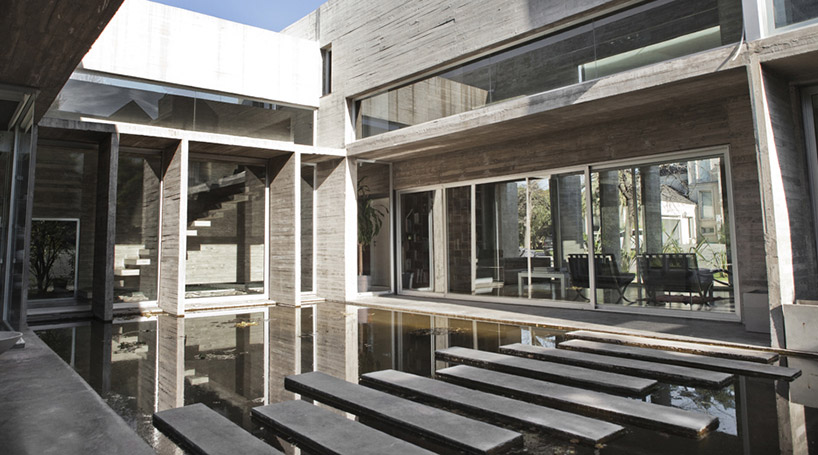 besonias almeida torcuato house