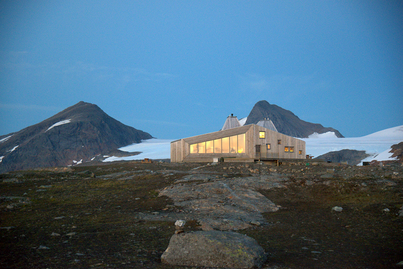 jarmund/vigsnaes arkitekter rabot tourist cabin norway designboom