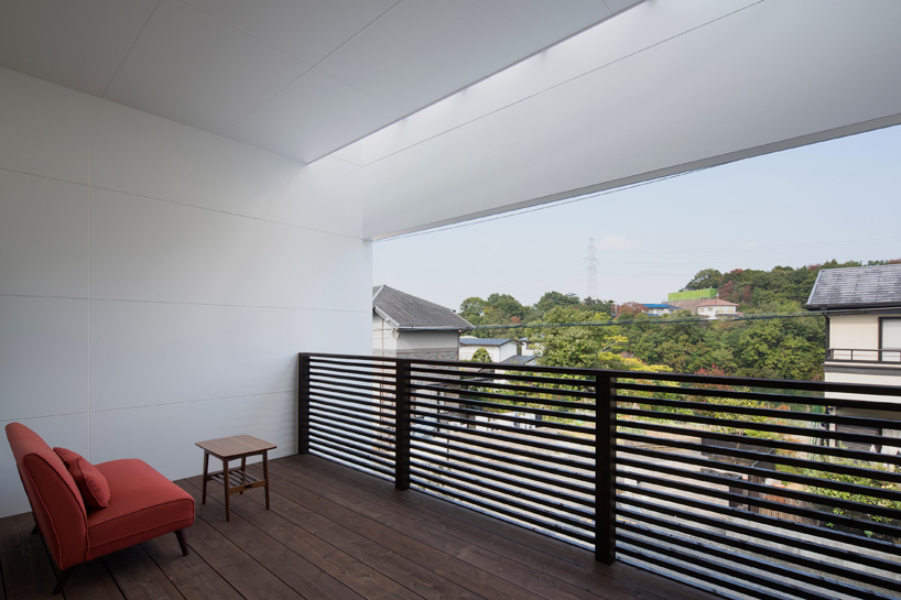yoshiaki yamashita house with north side terrace oaska designboom