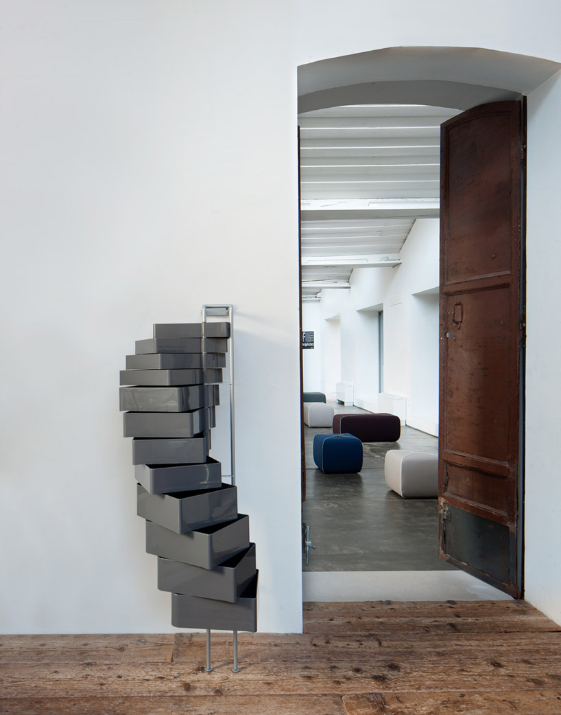 BLINE modular shelves designboom 