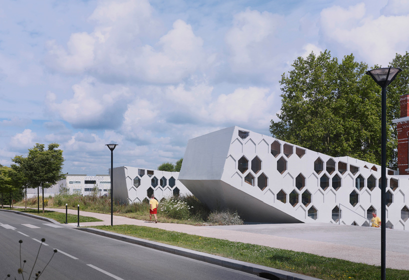 d'houndt+bajart architectes la mediatheque andree chedid