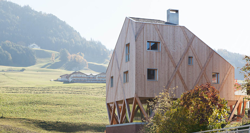 modus architects artist residence atelier castelrotto designboom