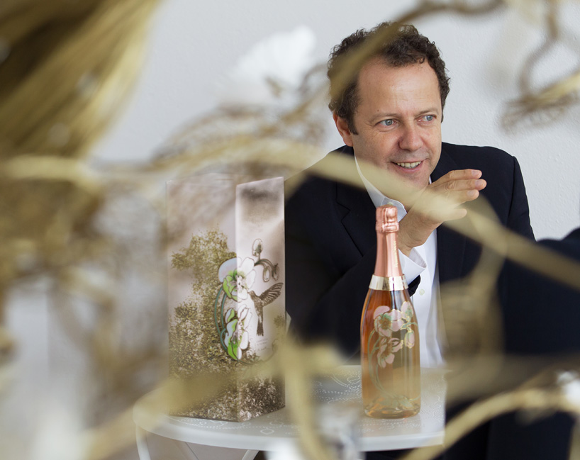 perrier-jouët reveals belle époque rosé limited edition by vik muniz