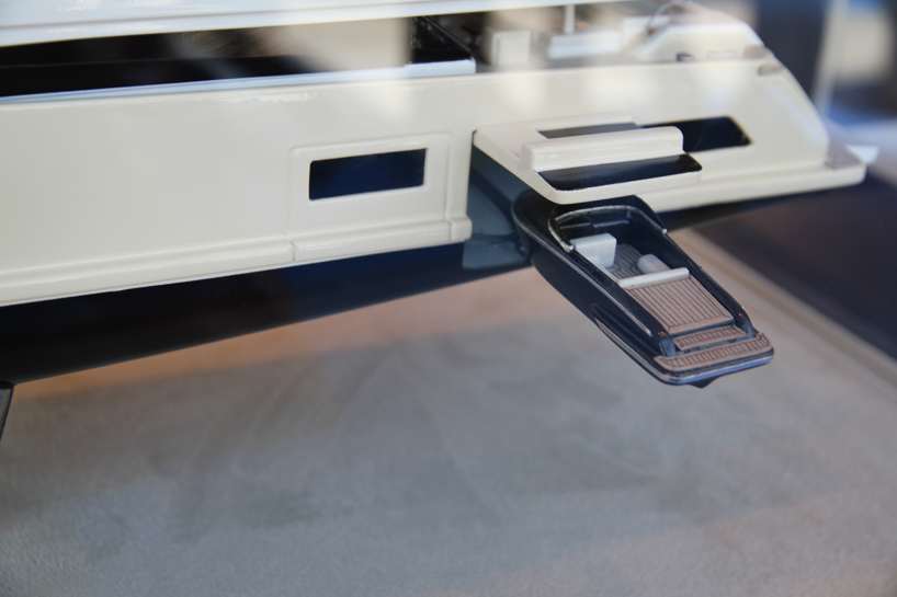 riva-steel-superyacht-designboom02