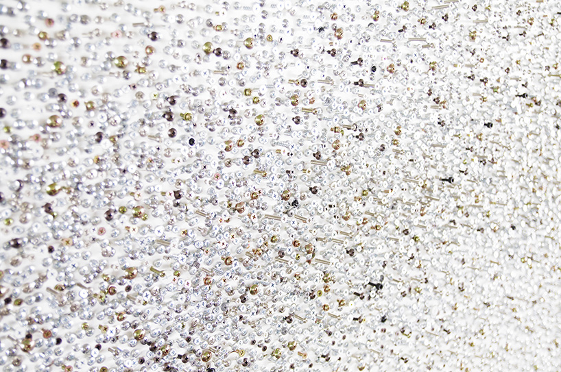 studio yumakano 36445 plus 1 smiley face screw