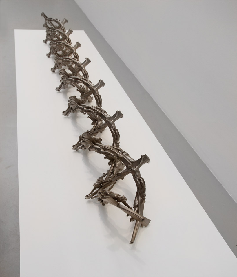 wim delvoye galerie perrotin paris designboom