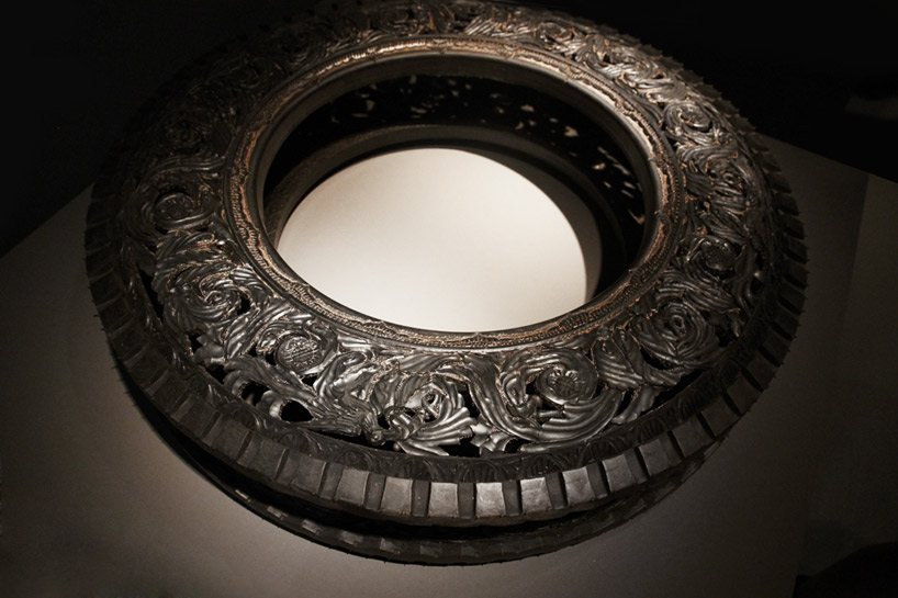 wim delvoye galerie perrotin paris designboom