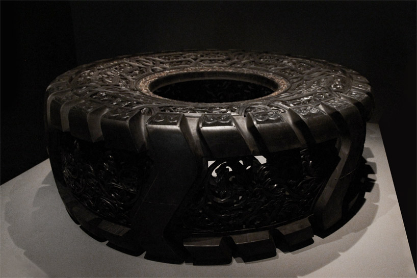 wim delvoye galerie perrotin paris designboom