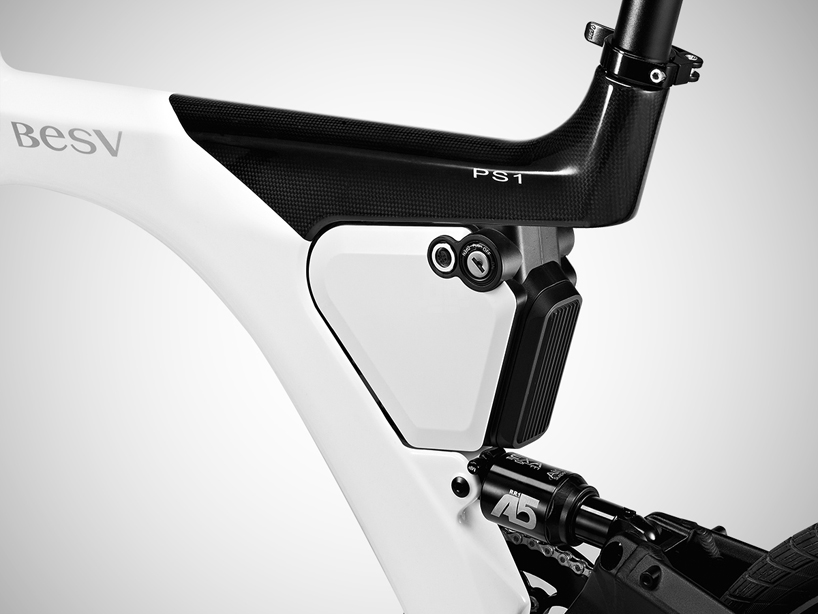 BESV-panther-PS1-designboom05