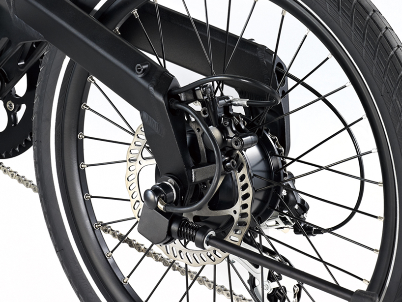 BESV-panther-PS1-designboom06