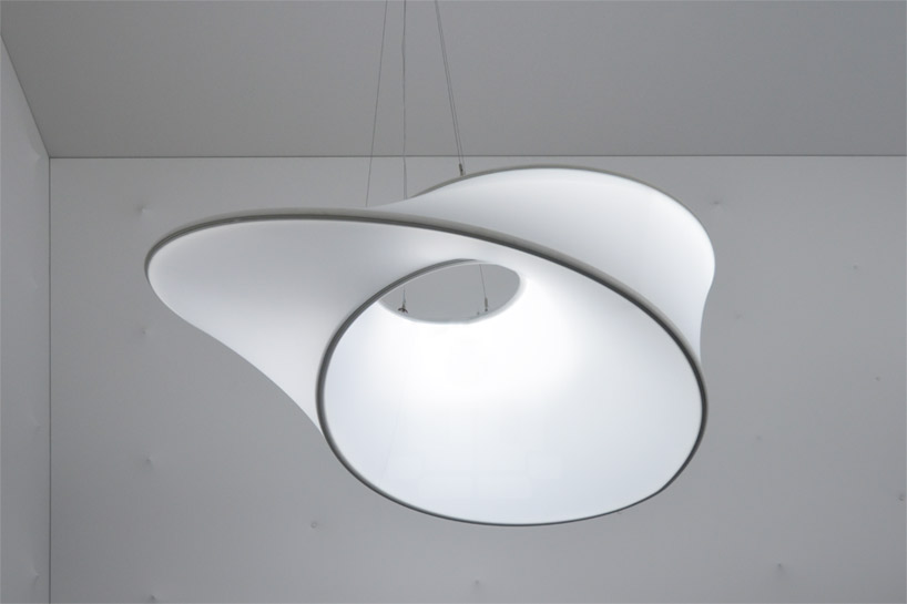 barrisol pavilion ross lovegrove interieur biennale designboom 