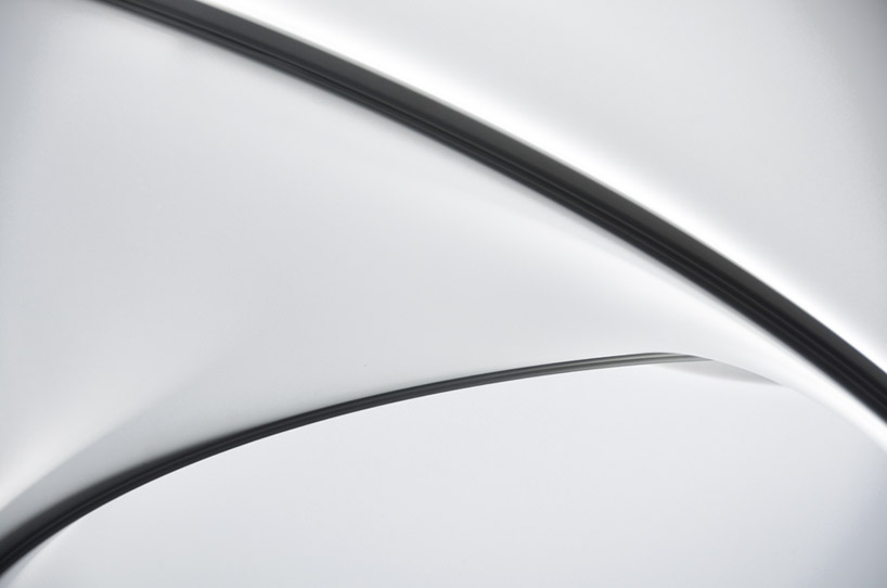 barrisol pavilion ross lovegrove interieur biennale designboom 