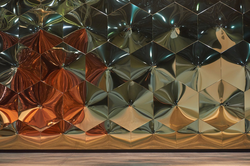 barrisol pavilion ross lovegrove interieur biennale designboom 