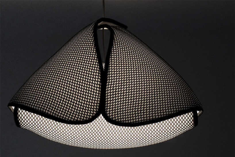catherine stolarski experiments with 3D meshes for loop lamp