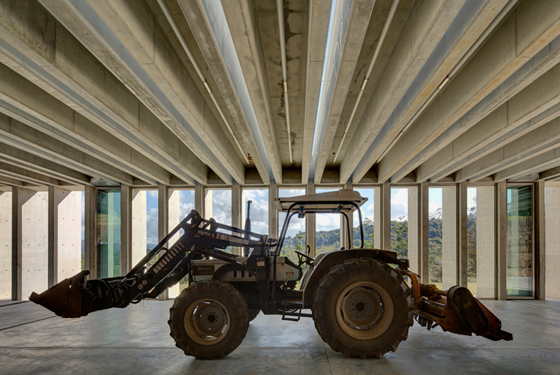 chrofi lune de sang shed australia designboom