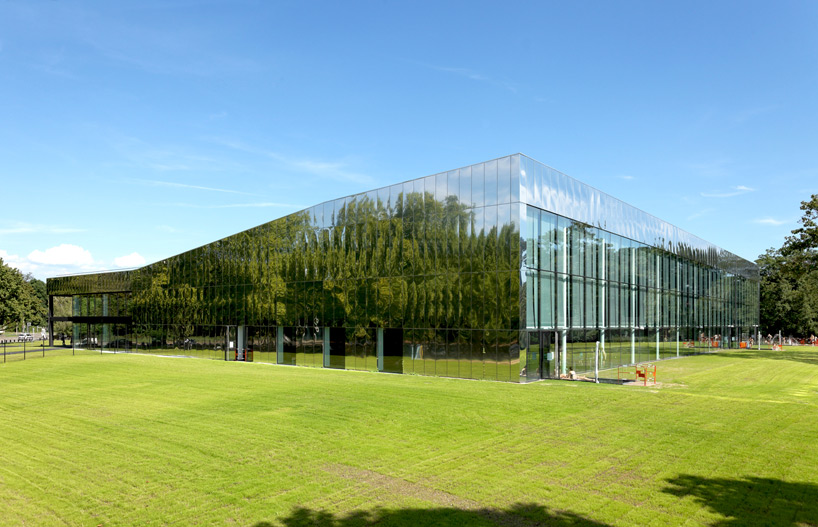 dietmar feichtinger architectes swimming pool kibitzenau designboom