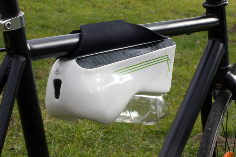 fontus-self-filling-bottle-designboom04