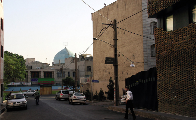habibeh madjdabadi alireza mashhadimirza house of 40 knots bricks persian carpets tehran iran