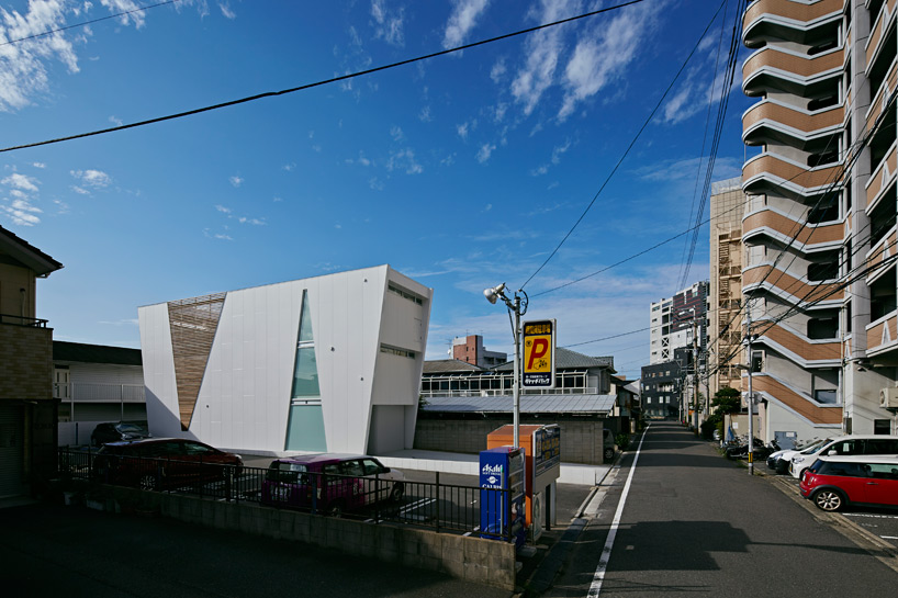 masao yahagi architects house in tatemachi designboom