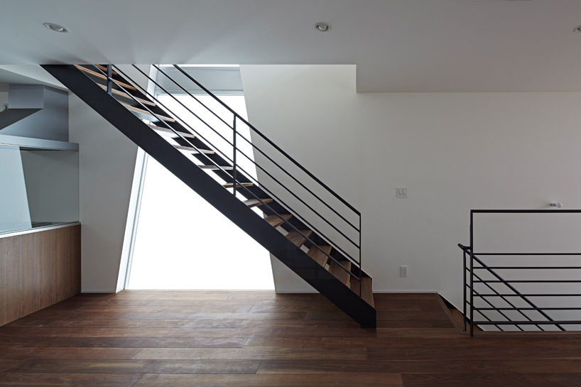 masao yahagi architects house in tatemachi designboom