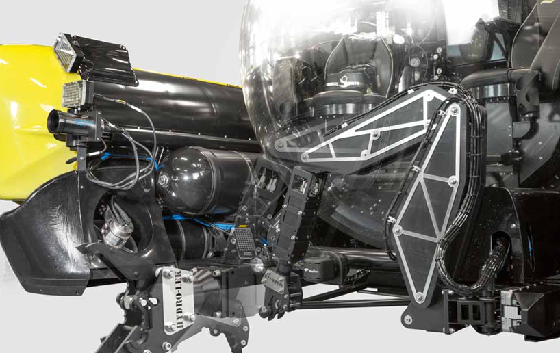 u-boat-worx-explorer-3-designboom01