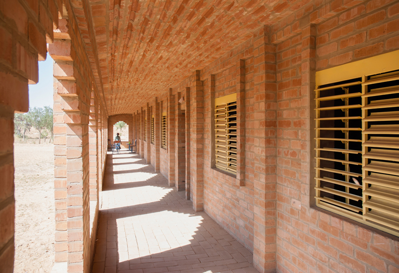 LEVS architecten primary school tanouan ibi mali designboom