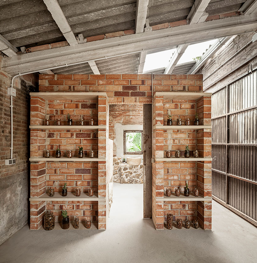 clara nubiola converts a deteriorating shed into the cube ...