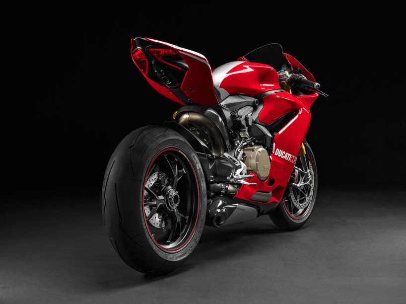 ducati-panigale-1299-designboom06