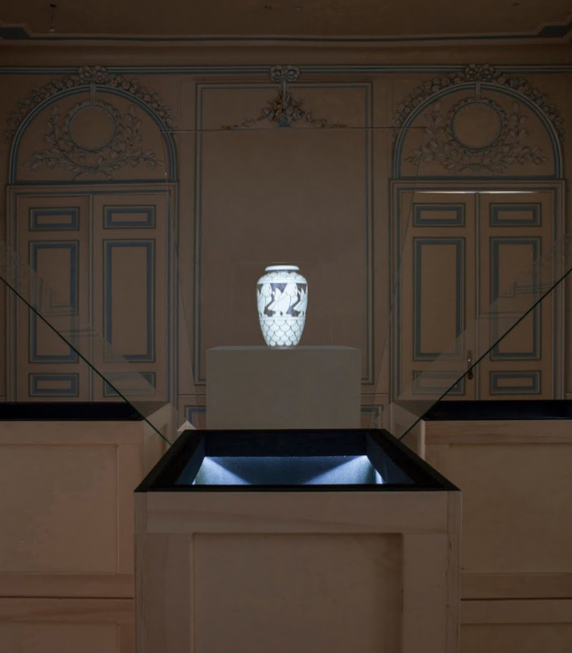 glithero fantoom biennale interieur designboom 