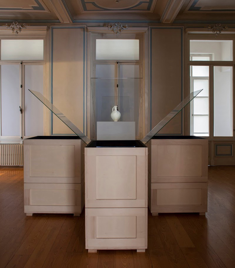 glithero fantoom biennale interieur designboom 