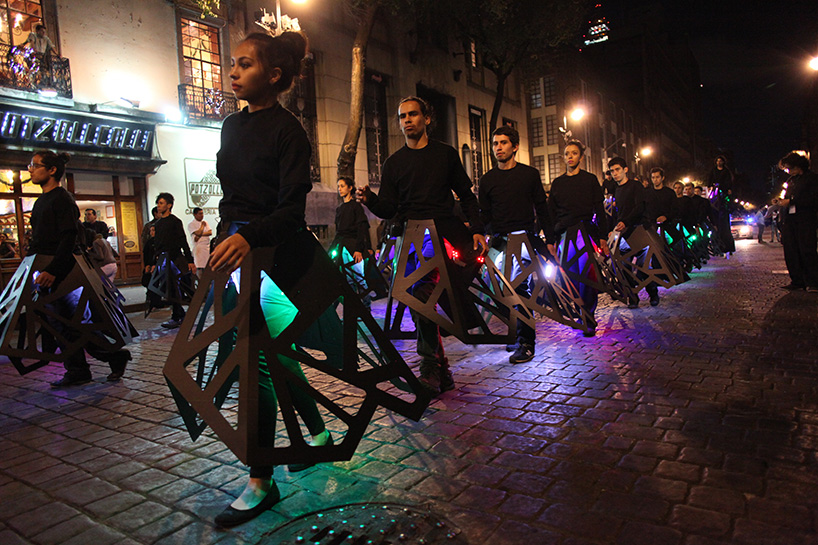 moritz_waldemeyer_carlos_ortega_AMD_06