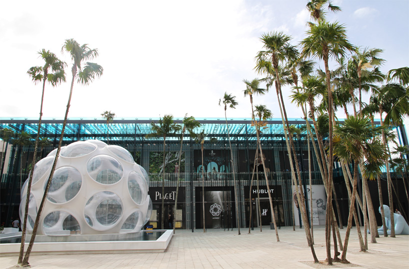 sou fujimoto's blue glass façade in miami design district