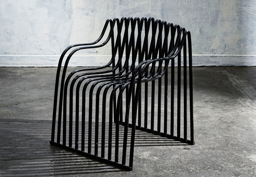 11_contour-chair-2000__