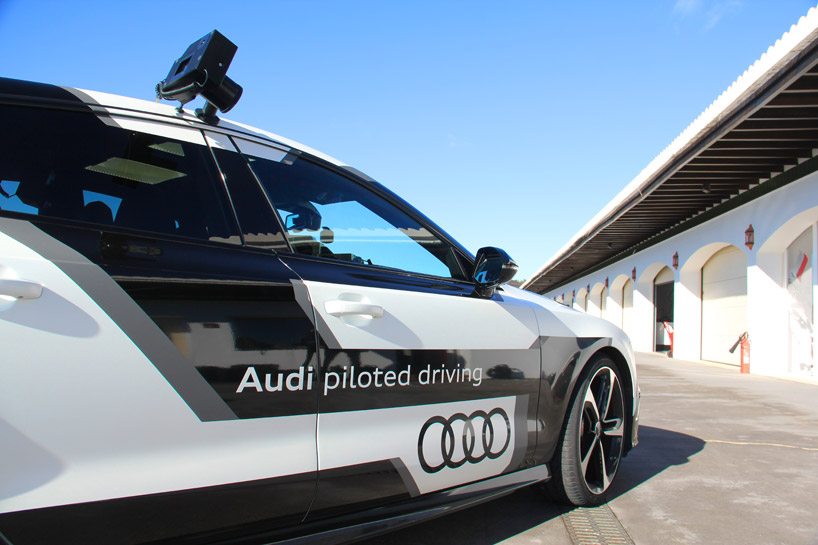 AUDI-piloted-driving-RS-7-ascari-kram-weisshaar-designboom-03
