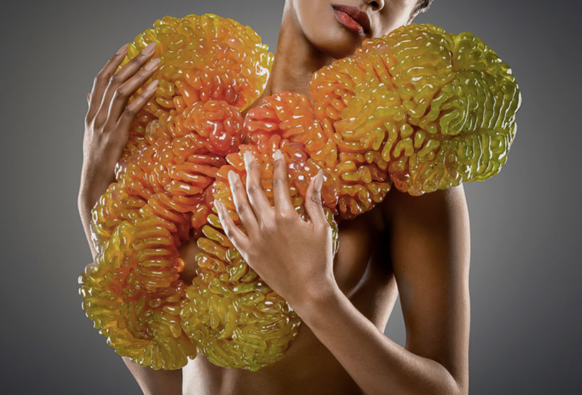 3D printed wearables bio engineered with bacteria