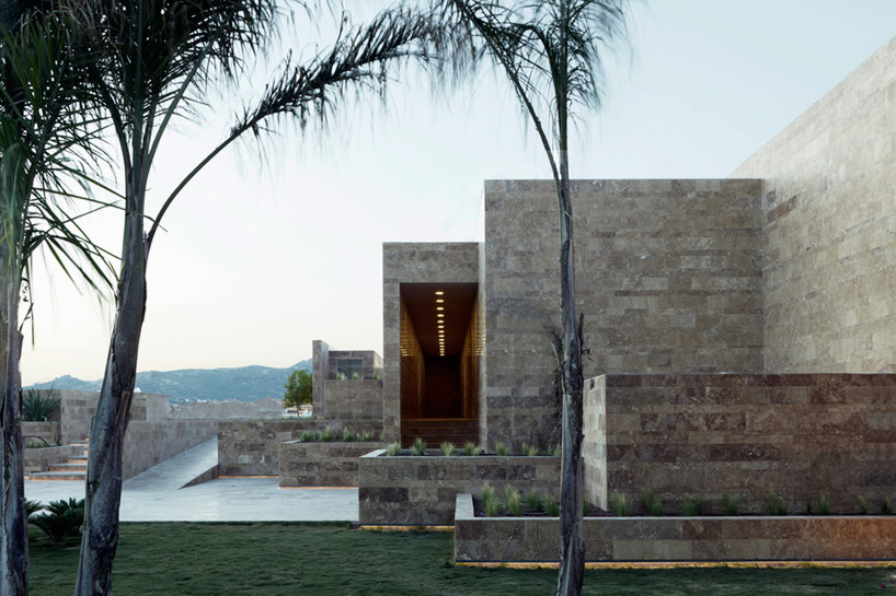 TOP 10 hotels and resorts of 2014 designboom