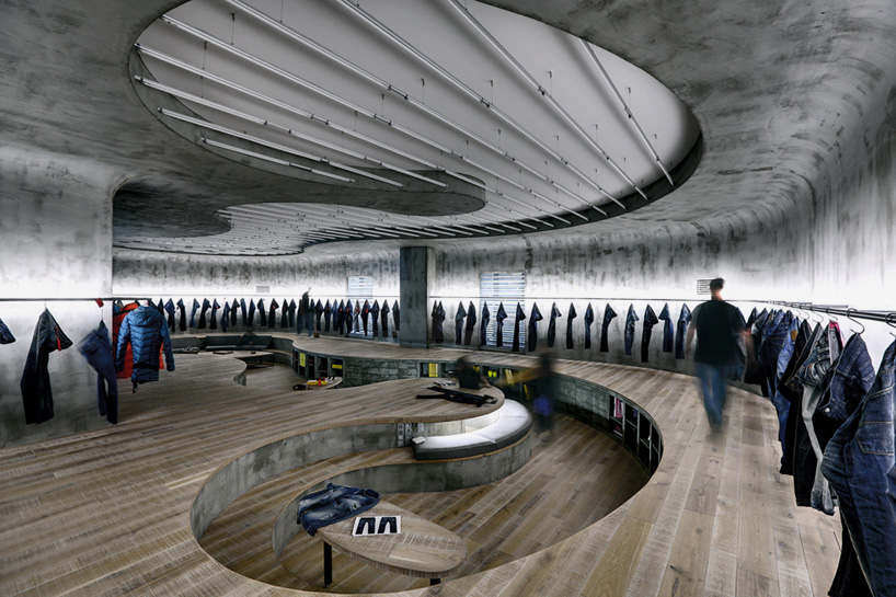 TOP 10 restaurant and retail interiors of 2014 designboom