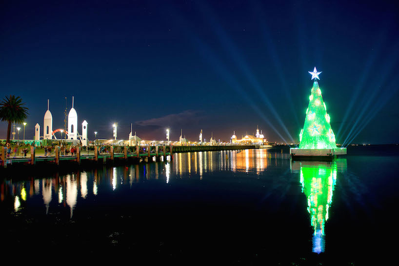 geelong floating christmas tree illuminates corio bay in ...