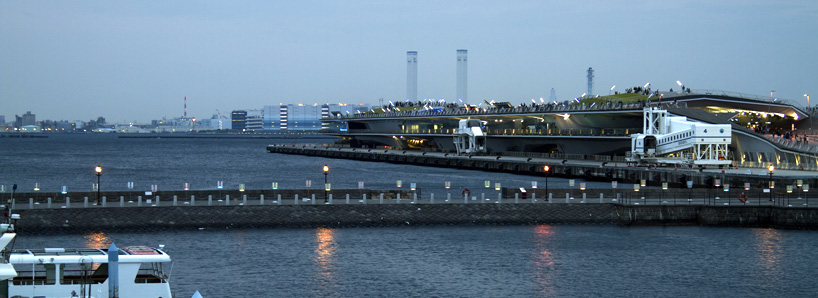 GwaGwa colors of the windway japanese waterfront wind responsive color lights