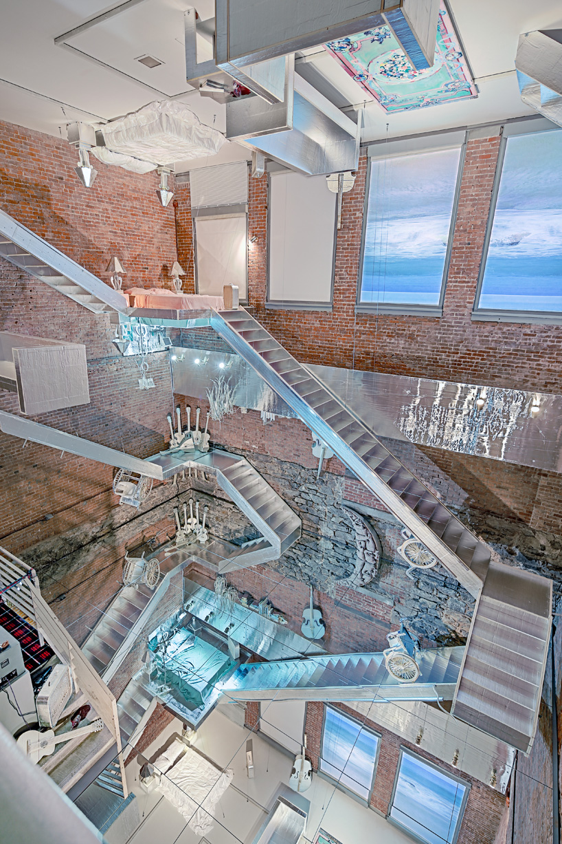 samara golden the flat side of the knife PS1