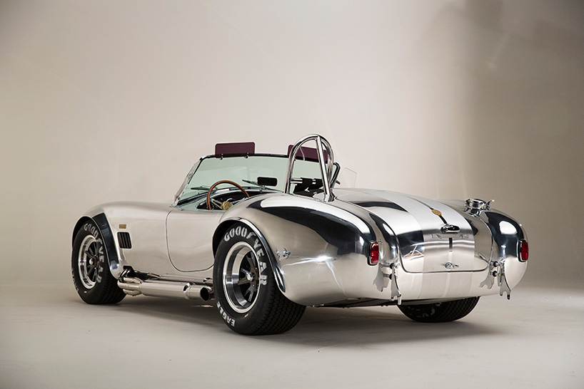 shelby-427-cobra-50th-anniversary-designboom03